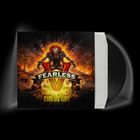 Text: "FEARLESS", "CIRCUS LIFE". Illustration: Ein furchterregender Clown vor brennendem Hintergrund auf einem Vinyl-Cover.