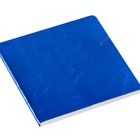 Ich sehe keinen Text. Abgebildet ist ein geschlossenes Notizbuch mit einem kräftig blauen Umschlag.