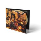 "ISRAEL VIBRATION IV" auf einem CD-Cover. Davor Kerzen, ein Candelabrum und dekorative Elemente in warmem Licht.