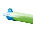 Text: "Zoom Zooka." Eine grüne Schaumstoff-Kanone mit einem blauen Projektil, das hinten eine pinke Spitze hat.