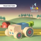 Text: "TRAKTOR TONI", "My 1st Block World".  
Ein hölzerner Spielzeugtraktor vor einer ländlichen Kulisse.