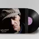 Text: "bill pritchard haunted". Ein Mann mit Mütze. Schallplatte mit lila Etikett. Cover im Vordergrund.