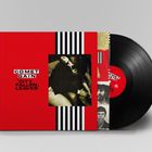 COMET GAIN 'CITY FALLEN LEAVES'; rotes Albumcover mit Schwarz-Weiß-Foto, Schwarz-Weiß-Streifen.