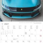Kalender für Januar 2027. Oberhalb zeigt er ein türkisfarbenes Auto von vorne auf einem betonierten Untergrund.