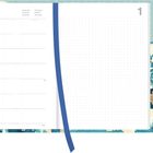 Kalenderseite mit Wochenübersicht, Januar in sechs Sprachen, ein Karpfen in Wellen als Illustration, blaue Stoffbandmarkierung.