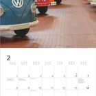 Kalenderseite für Februar 2027. Alte VW-Busse in einer Reihe in einem Innenraum abgebildet.