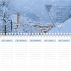 2. WOCHE, NOTIZEN, Schnee bedeckt die Welt, aber das Herz bleibt warm. Ein verschneites Dorf mit Kirchturm in den Bergen.