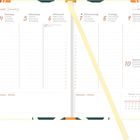 Kalenderseite mit Datum vom 4. bis 10. Januar. Wochentage in mehreren Sprachen, Notizfelder unten. Enthält dekorative Muster.