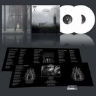 Der Text enthält Liedtitel wie "To Rest Eternally", "Existence Nullified" und die Band "Lone Wanderer". düstere, nebelige Landschaft.