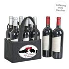 "Lieferung ohne Flaschen" und "Wein ist Poesie in Flaschen" auf einer schwarzen Tragetasche mit Weinflaschen.