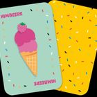 Karte mit "Himbeere", Eiswaffel mit pinkem Eis, Himbeere, bunte Streusel, gelber Hintergrund.