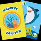 Text: "HAI-FIVE". Illustration von einem grinsenden Hai, einer Unterwasserszene mit Korallen und Pflanzen.