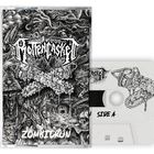 „Zombicron“, „Side A“, mit Säge-Motiv und düsterer, detailreicher Kunst voller Totenköpfe und Ungeheuern.
