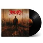 Text: "Icon". Eine dunkle, düstere Illustration mit einer schattenhaften Figur im Vordergrund.