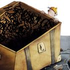 Illustration eines offenen Koffers voller schwarzer Buchstaben; ein Kind blickt neugierig darüber.