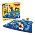 Spiel "Guess Who?" mit Avengers, Bilder von Superhelden auf blauem Spielbrett, gelbe Verpackung.