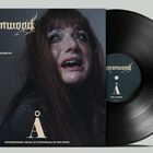 "Wormwood", "YRA | EXTAS", "PURPOSELESS GEOMETRY". Eine Frau weint, Hintergrund dunkel. Schallplatte sichtbar.