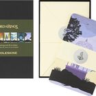 "The Lord of the Rings" und "MOLESKINE" auf einer Grußkartenpackung mit Illustrationsmotiven.