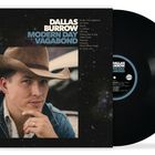 "Dallas Burrow, Modern Day Vagabond" Albumcover: Ein Mann mit Cowboyhut, Sternenhimmel im Hintergrund, Vinyl-Schallplatte.