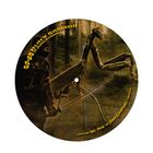 "Black Samson The Bastard Swordsman" in gelber Schrift. Ein Krieger mit Schwert kämpft gegen eine riesige Gottesanbeterin im Wald.