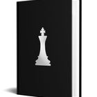 Ein schwarzes Buch mit einem silbernen Schachkönig auf dem Umschlag.