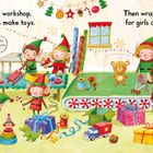 Santa hält eine Liste. Elfen in einer Werkstatt machen Spielzeug. Geschenkverpackung und Dekorationen umgeben sie.