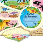 Texte: "Was für Tiere waren Dinosaurier?", "Die Welt der Dinosaurier", "ROAR!", "MAMPF". Illustration von Dinosauriern.