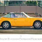 "Porsche 911 Targa", "CASARES EDITION"; gelbes Auto, seitlich, vor moderner Stadtansicht.