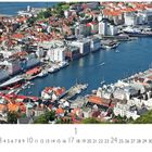 "Blick auf Bergen mit Hafen" steht im Bild. Es zeigt eine lebendige Hafenstadt mit bunten Gebäuden und Booten am Wasser.