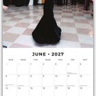 Ein Kalenderblatt für Juni 2027 zeigt eine elegante Tanzszene in einem Ballsaal.