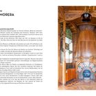 Spanien · Barcelona \
Casa Lleó Morera \
Passeig de Gracia 35 \
Holzverzierte Ecke mit bunten Glasfenstern und aufwendigen Dekorationen.