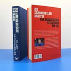 "DER AMERIKANISCHE ALBTRAUM" auf dem Buchrücken. "DIE SCHONUNGSLOSE ANALYSE DER DRAMATISCHEN SITUATION IN DEN USA" auf der Rückseite.