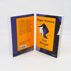 Text auf der Vorderseite: "Edgar Wallace, The Ringer, A Crime Novel."  
Illustration: Silhouette eines Mannes mit Hut.  
Text auf der Rückseite: Kurzbeschreibung des Buches "The Ringer".
