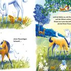 Text: „Wie die anderen Fohlen hatte Luna kleine Hufe, einen flauschigen Schweif,...“

Illustration: Fohlen spielen auf Wiese mit Tieren.