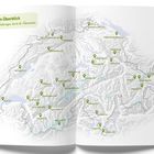 Text: "Dein Überblick - 30 Wanderungen durch die Jahreszeiten." Eine Kartenillustration der Schweiz mit markierten Orten.