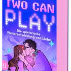 Ein Buchcover mit dem Titel "Two Can Play: Die spielerische Weiterentwicklung von Liebe". Zwei Personen küssen sich.