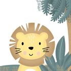 Löwen-Illustration mit gelbem Gesicht und brauner Mähne. Palmenblatt im Hintergrund, lächelnd, rosa Wangen.