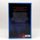 Text in Rot hervorgehoben: "Robin kennt den Mörder seines besten Freundes...überführt, wird er es tun." Hintergrund: Wald bei Nacht.