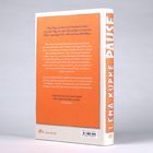 Der Text beschreibt das Buch "Pause" von Lena Kupke und ihre ehrliche, humorvolle Erzählung von Lebenspausen.