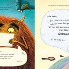 Das Bild ist eine Illustration. Links ein braunes Monster mit Brief, rechts ein Mädchen in Pyjama, ein Text darunter.