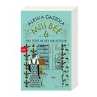 Text: "Alessia Gazzola, Miss Bee & Der Tote in der Bibliothek, btb, Roman." Illustration: Frau in einer Bibliothek.