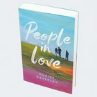 Titel: "People in Love". Autorin: Claire Daverley. Illustration: Drei Menschen auf einem Hügel vor buntem Himmel.