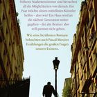 „Als wäre ich, während ich mein Leben lebte, gar nicht dabei gewesen.“ Eine Person geht eine Treppe hinauf zwischen Gebäuden.