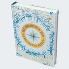 Auf einem Buch steht: "DIE BIBLIOTHEK DER VERGESSENEN KARTEN" und "JAMES CHESHIRE". Es zeigt eine Kompassrose mit Kartenmotiv.