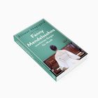 „Fanny Mendelssohns unerhörtes Gespür für Musik“ von Ellinor Skagegård. Eine Frau sitzt am Klavier.