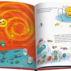 Ein Kinderbuch mit bunten Illustrationen von Spinnen und einer Spinnenfee. Texte beschreiben eine Wunschszene.