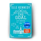 „Elle Kennedy“, „The Goal“, „Jetzt oder nie“, "Roman“. Illustration mit Schlittschuhen, Waage, Teddybär, Gebäude.