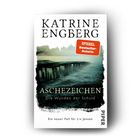 „SPIEGEL Bestseller-Autorin“. Ein Steg führt ins Wasser unter wolkigem Himmel. Mysteriöses, düsteres Design.