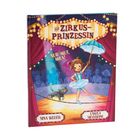 „Die Zirkusprinzessin“, „Nur Mut, Mila!“. Ein Mädchen mit Regenschirm und Katze auf einem Seil in einer Zirkusmanege.