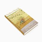 "Der Fluss der Kindheit" und "Andrzej Stasiuk" auf Buchcover, zeigt Landschaft mit Fluss und kleinem Boot.